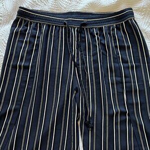 Women's Rachel Roy Navy Striped Wide Split Leg Flowing Pant Size L NWOT